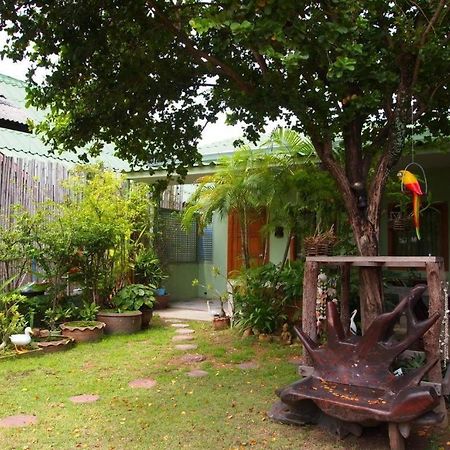 Baan Sala Lung Dam Hotel Bophut Ngoại thất bức ảnh